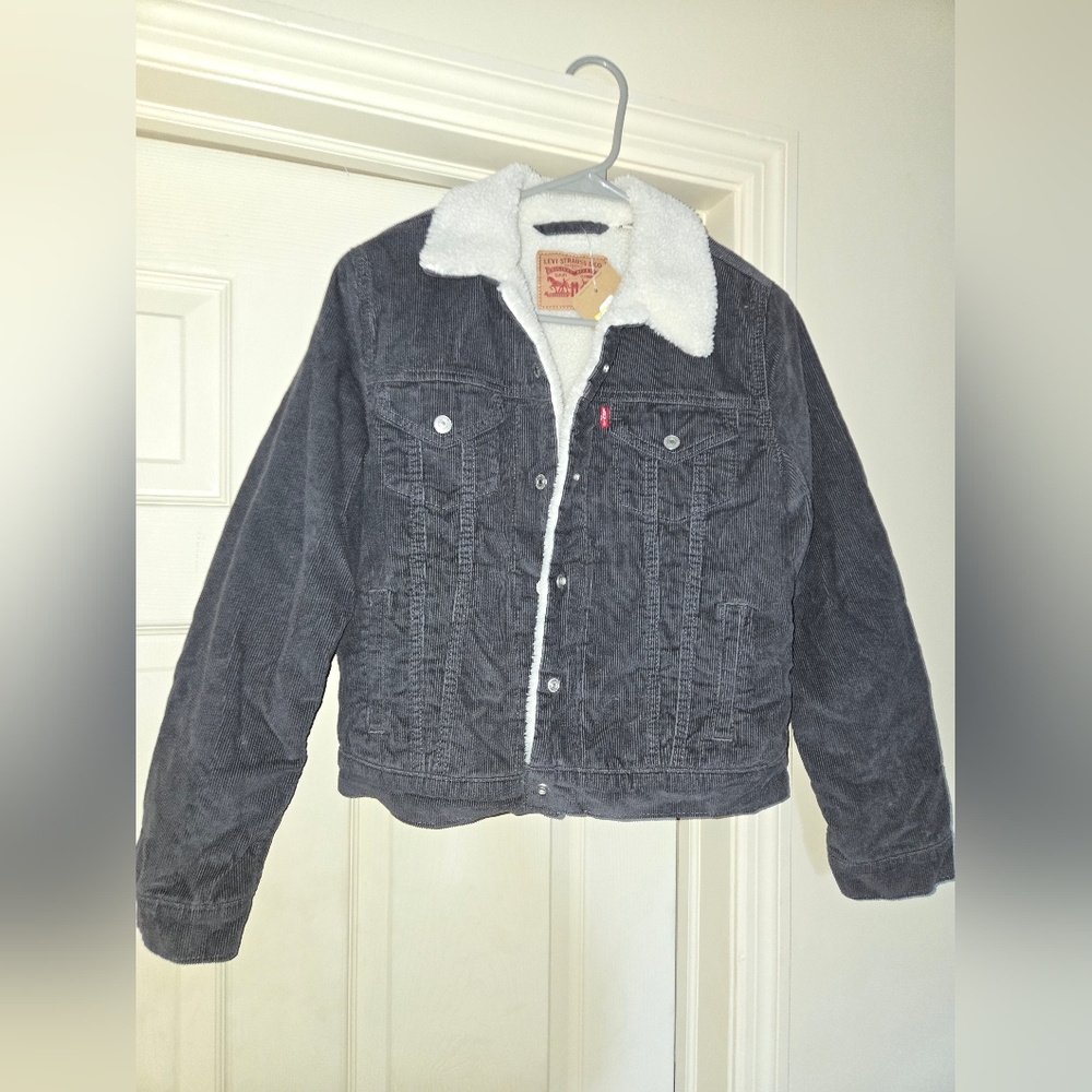 NWT Levi's Sherpa Trucker Jacket - Picture 4 of 7